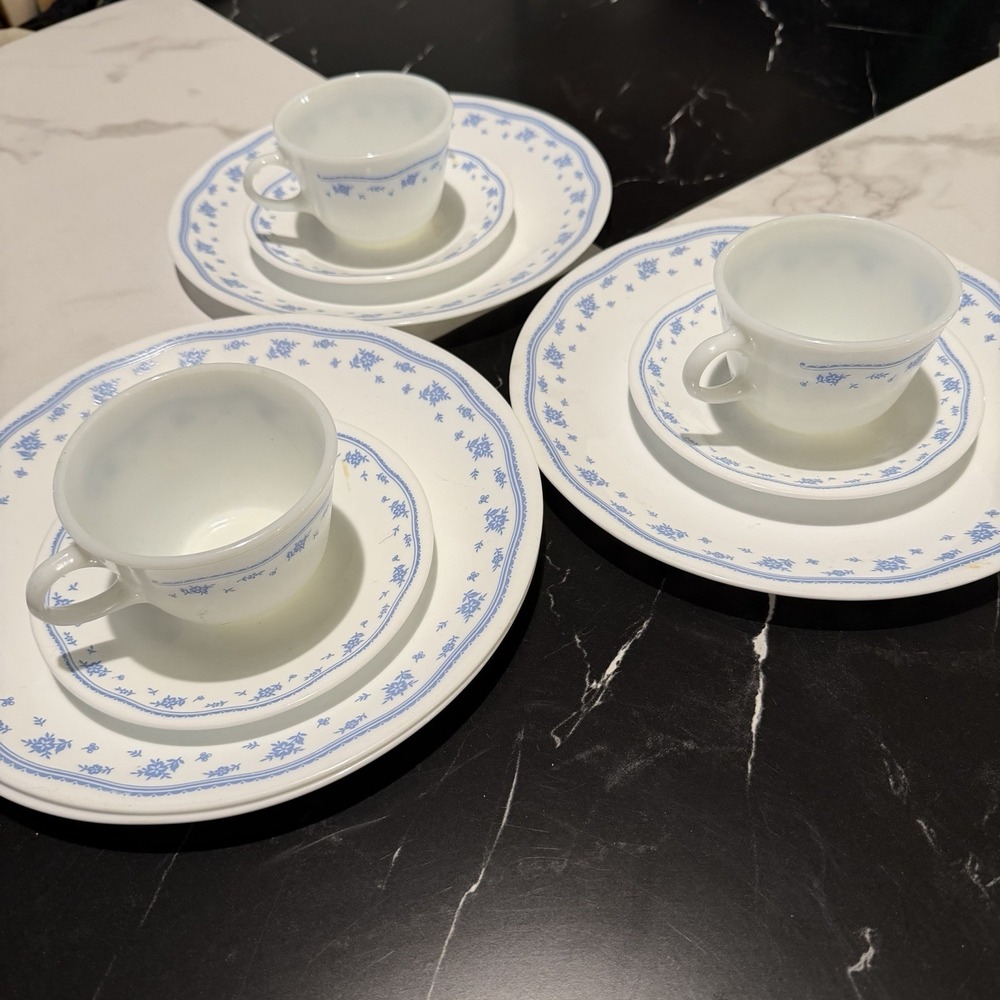 Corelle Morning Blue Pattern 10-Piece 1980s Discontinued Dinner Plates Tea Cup
